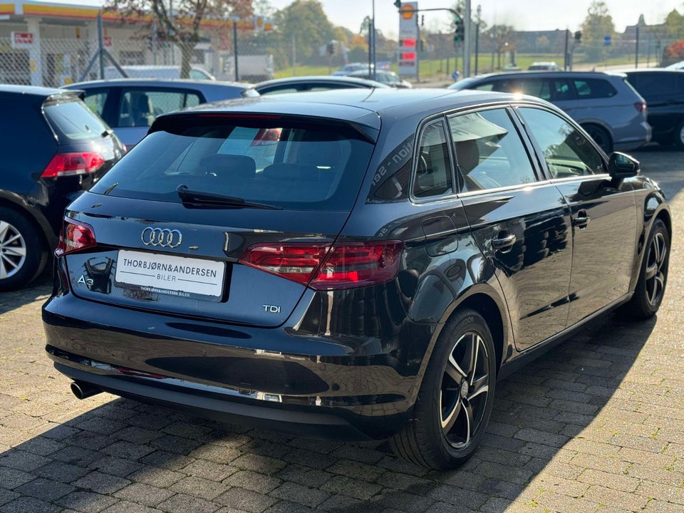 Audi A3 1,6 TDi Ambition Sportback 5d