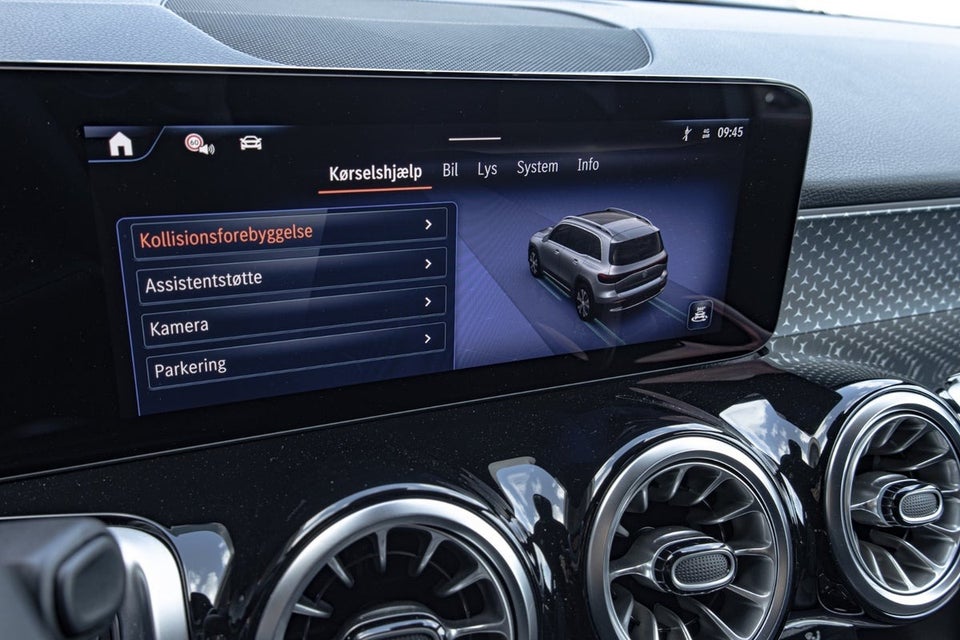 Mercedes EQB300 Progressive 4Matic 5d