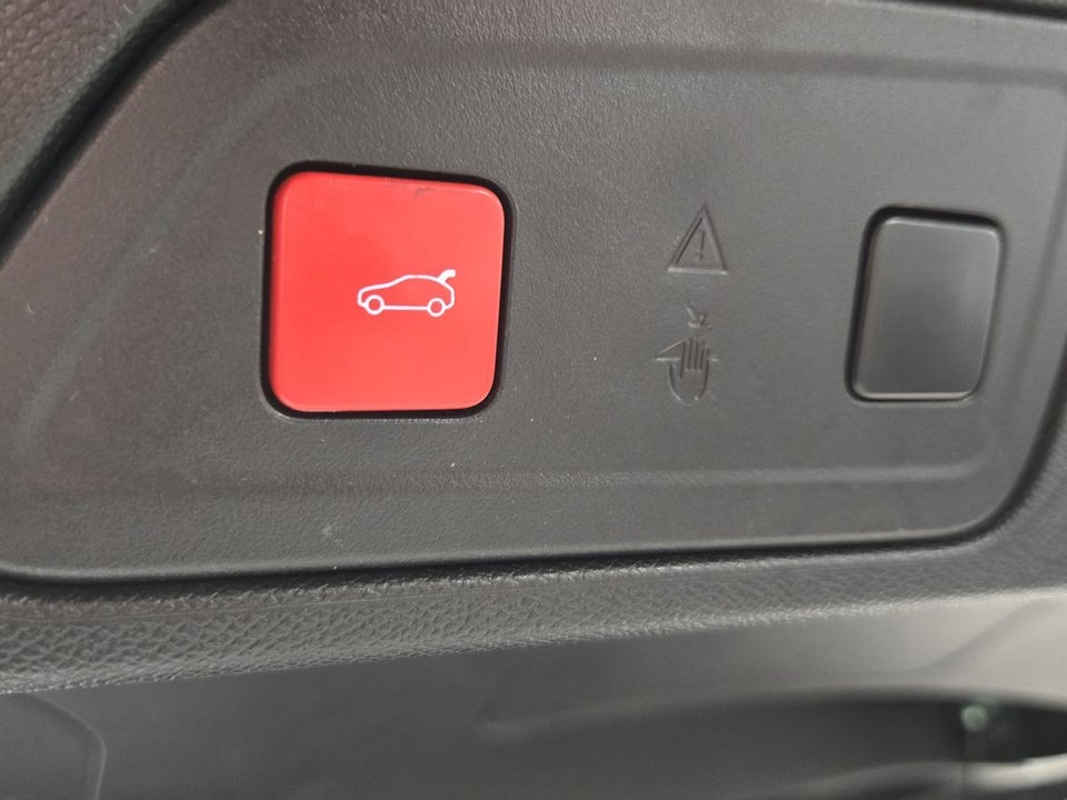 Citroën C5 Aircross 1,6 Hybrid Shine Sport EAT8 5d