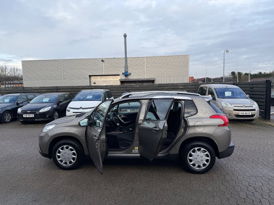 Peugeot 2008 1,2 VTi 82 Allure 5d