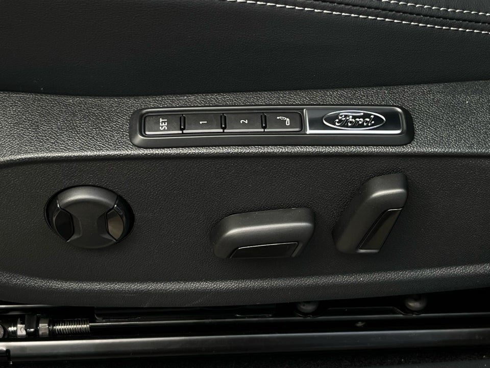 Ford Capri 77 Select Extended Range 5d