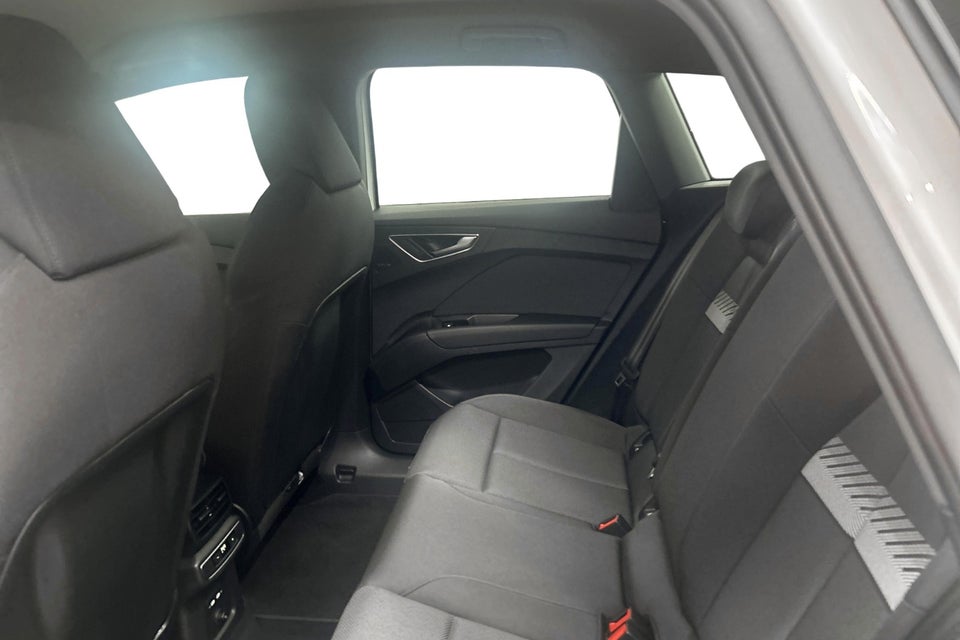 Audi Q4 e-tron 40 Attitude 5d