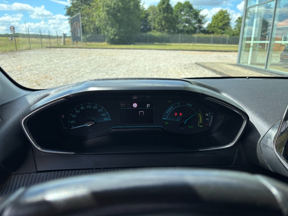 Peugeot e-208 50 Allure 5d