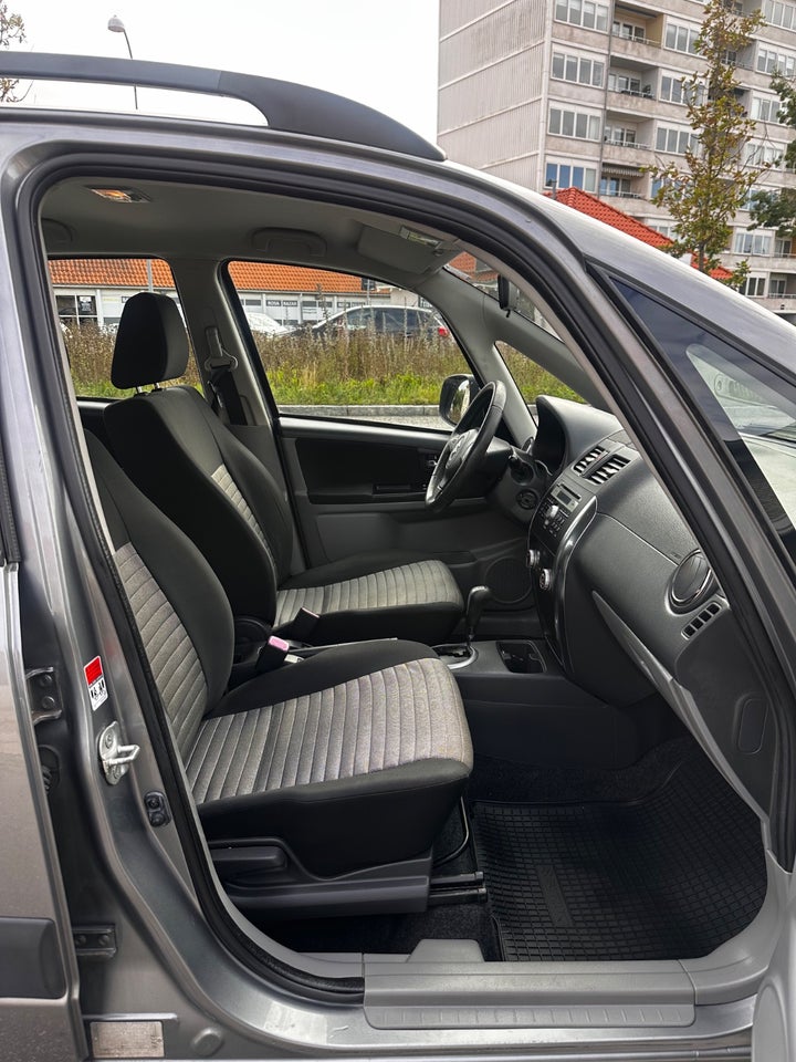 Suzuki SX4 1,6 CombiBack GLX aut. 5d