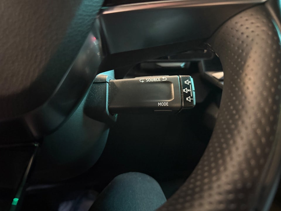 Renault Megane E-Tech 40 Equilibre 5d