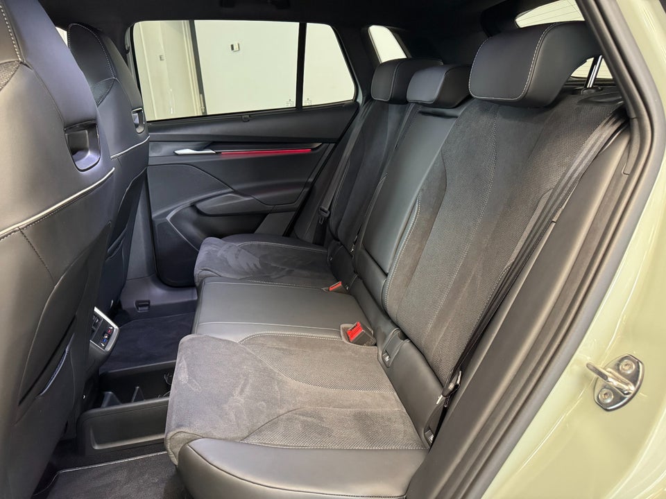 Skoda Elroq 85 iV Sportline Advanced 5d