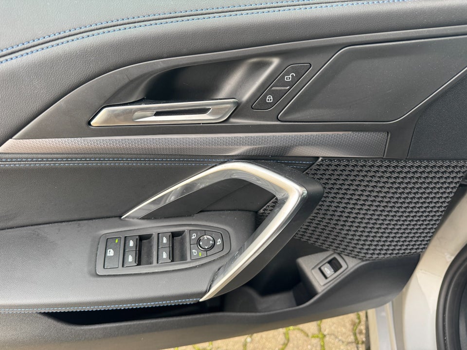 BMW iX1 xDrive30 M-Sport Premium 5d