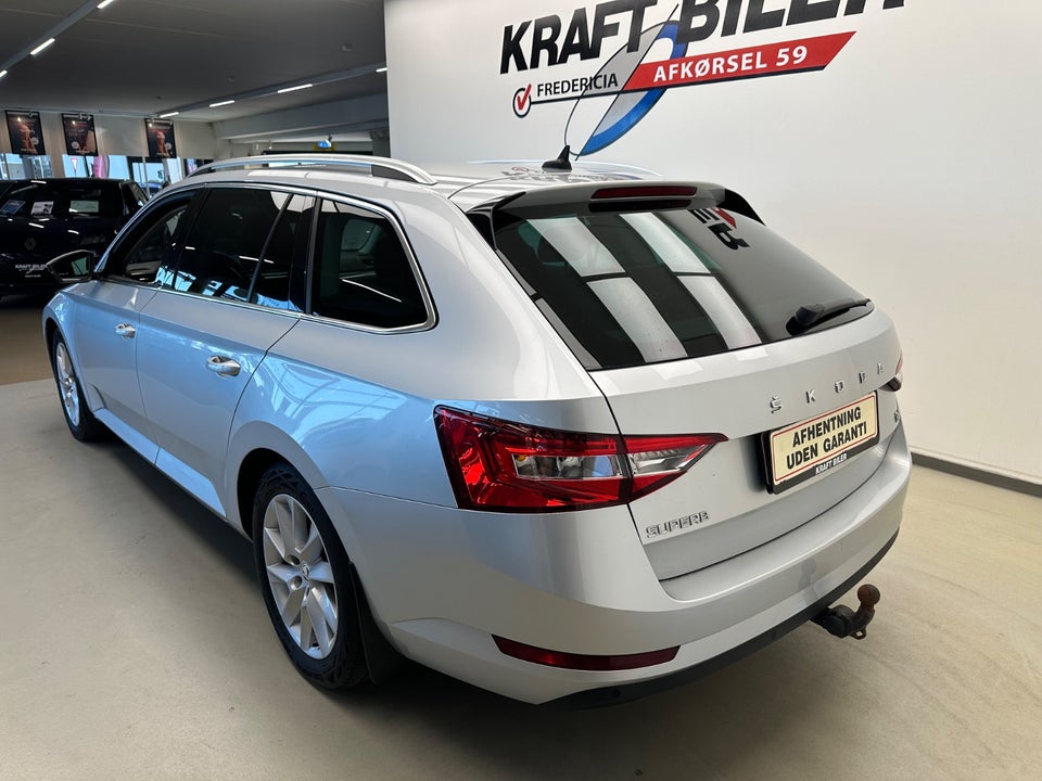 Skoda Superb 1,4 TSi iV Combi DSG 5d