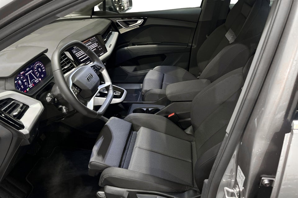 Audi Q4 e-tron 45 Progress 5d