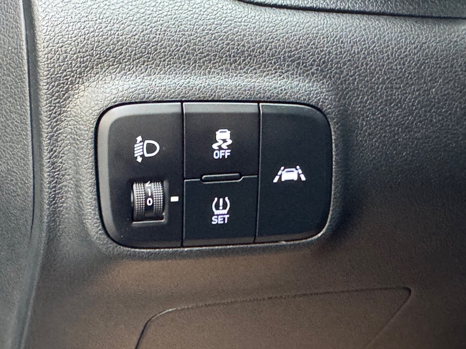 Hyundai i10 1,0 MPi Essential 5d