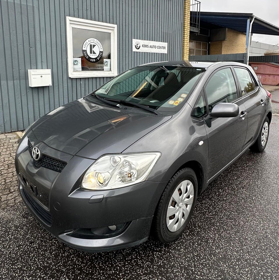 Toyota Auris 1,6 Luna 5d