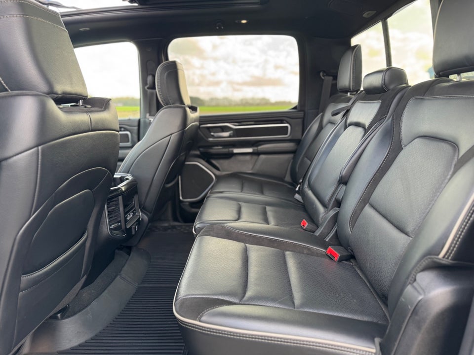 Dodge RAM 1500 5,7 V8 Laramie Crew Cab aut. 4x4 4d