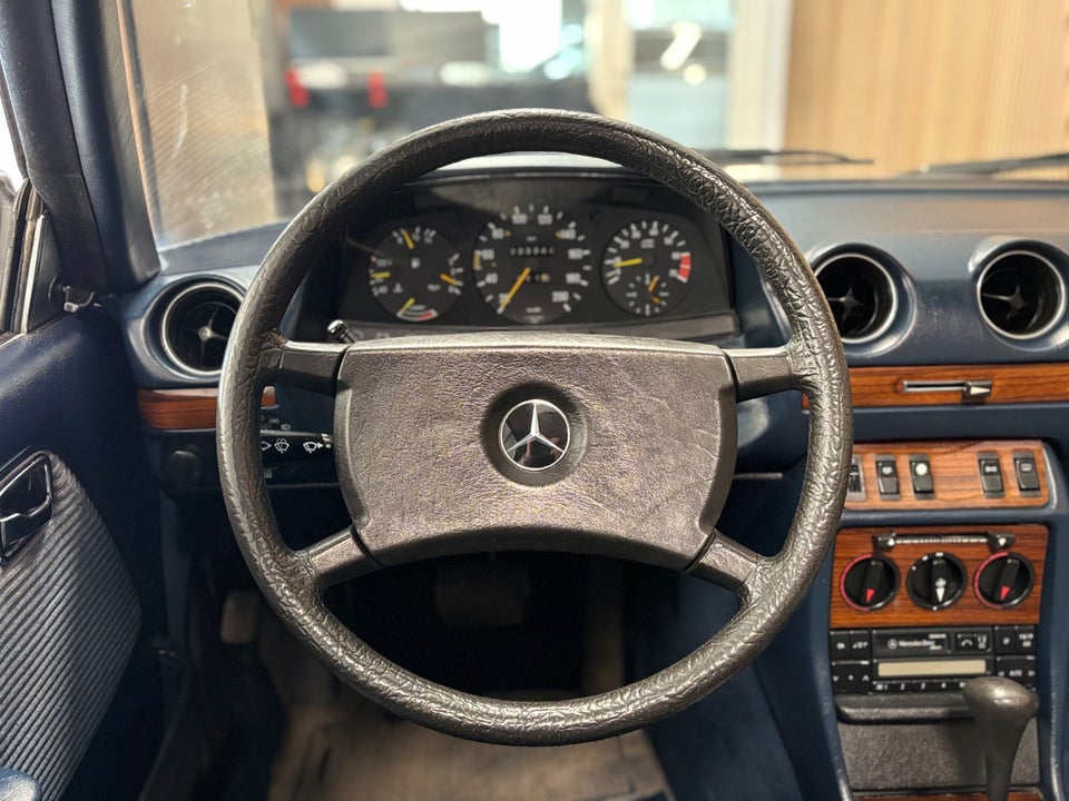 Mercedes 230 CE 2,3 Coupé aut. 2d