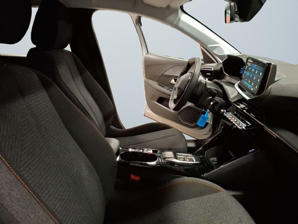 Peugeot e-208 50 Style 5d