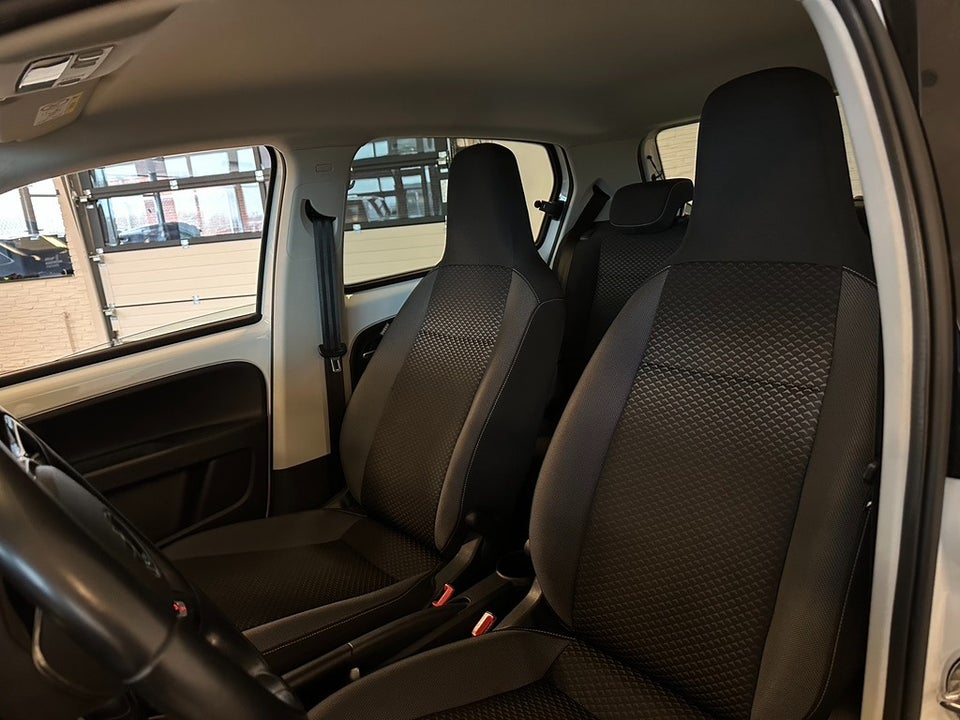 VW e-Up! Move Up! 5d