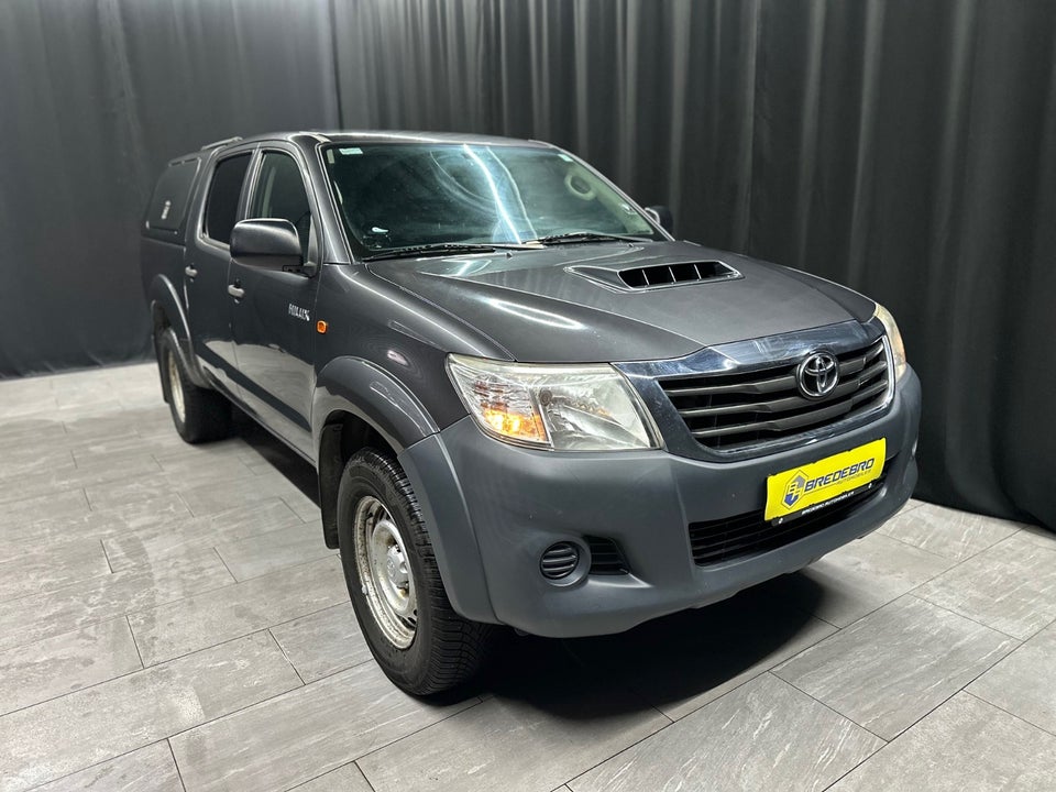 Toyota HiLux 2,5 D-4D 144 Db.Kab 4x4 T2 4d