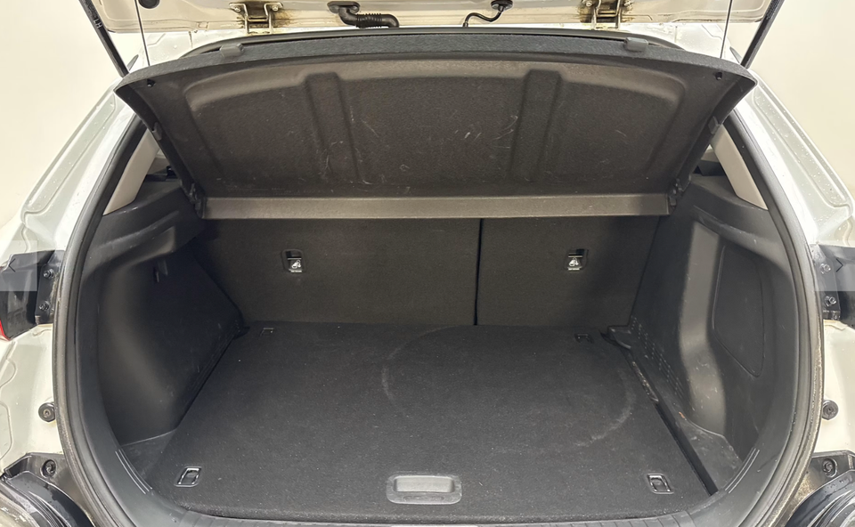 Hyundai Kona 64 EV Essential 5d
