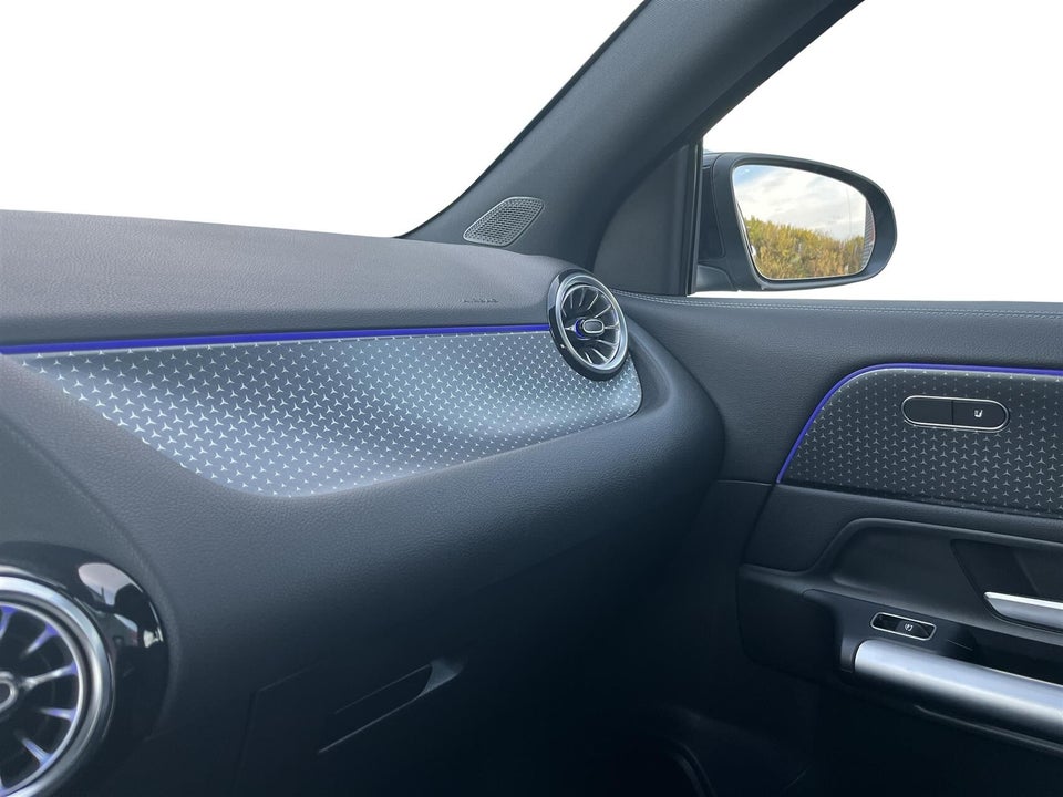 Mercedes EQA300 Progressive 4Matic 5d