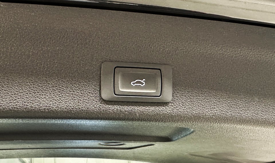 Audi A6 40 TDi Avant S-tr. 5d