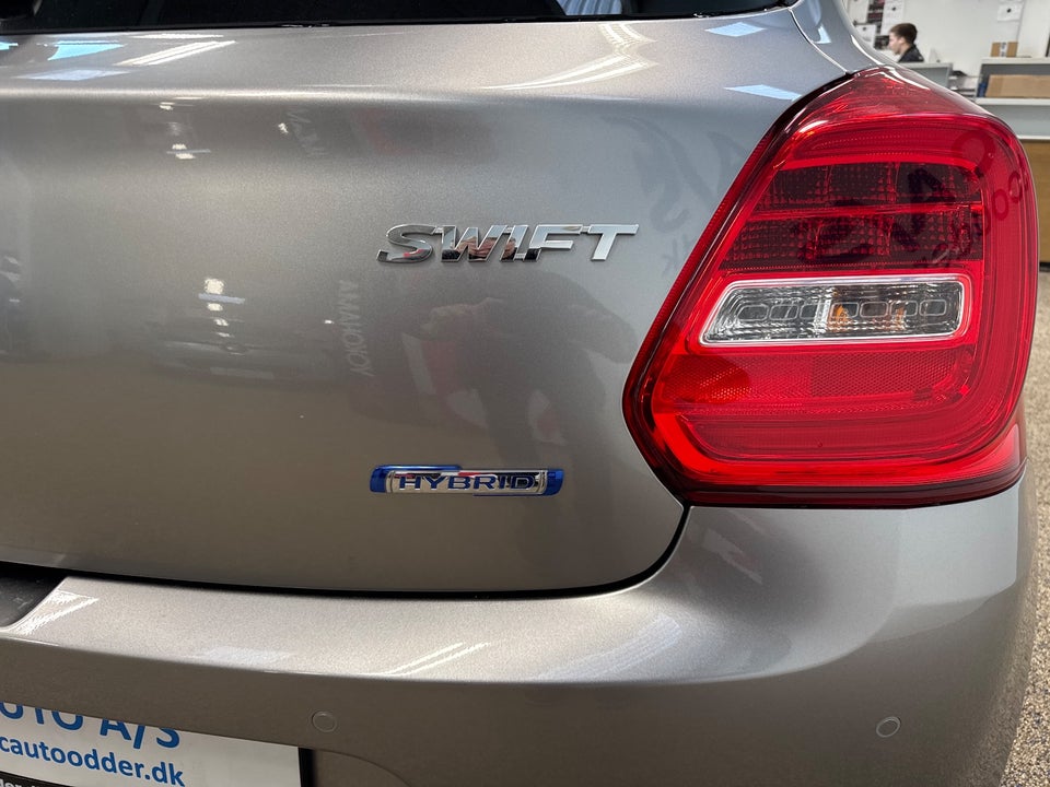Suzuki Swift 1,2 mHybrid Exclusive CVT 5d