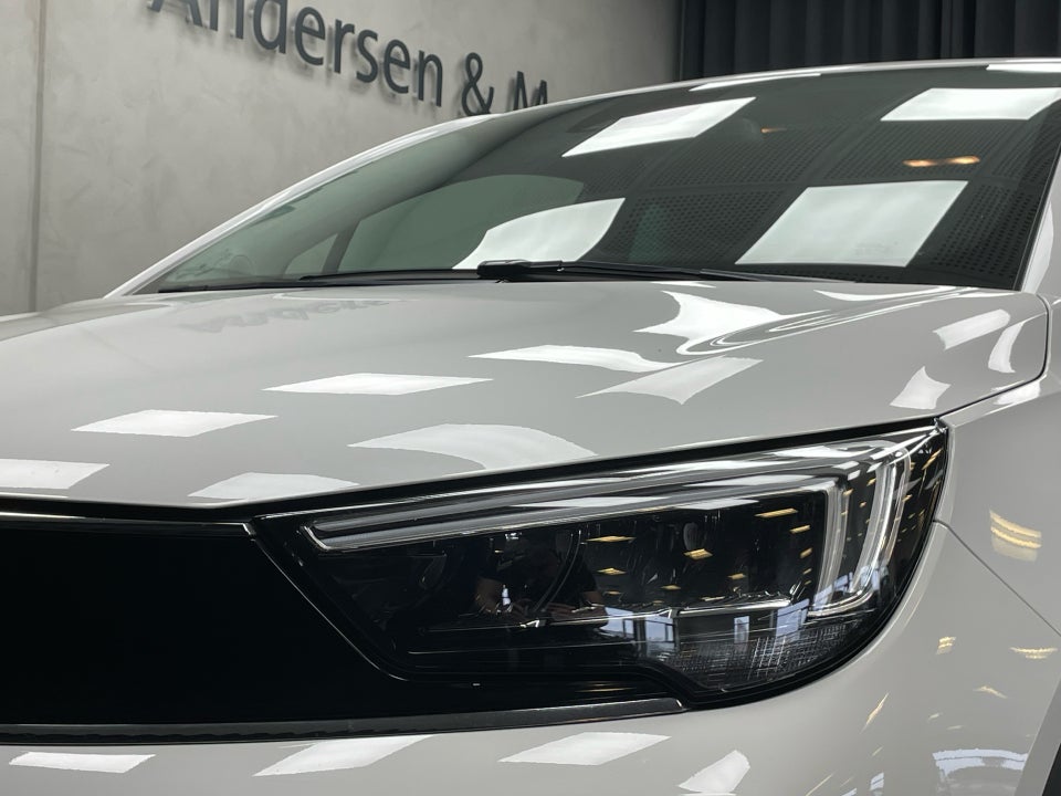 Opel Crossland 1,2 First Edition 5d