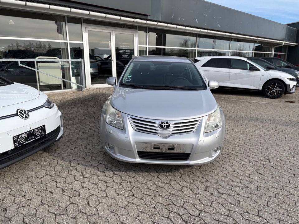 Toyota Avensis 1,6 VVT-i T1 4d