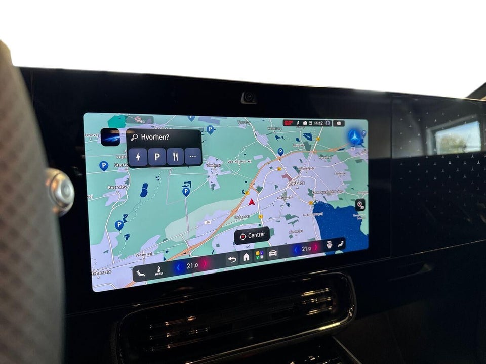 Mercedes CLA350 EQ 4Matic 4d