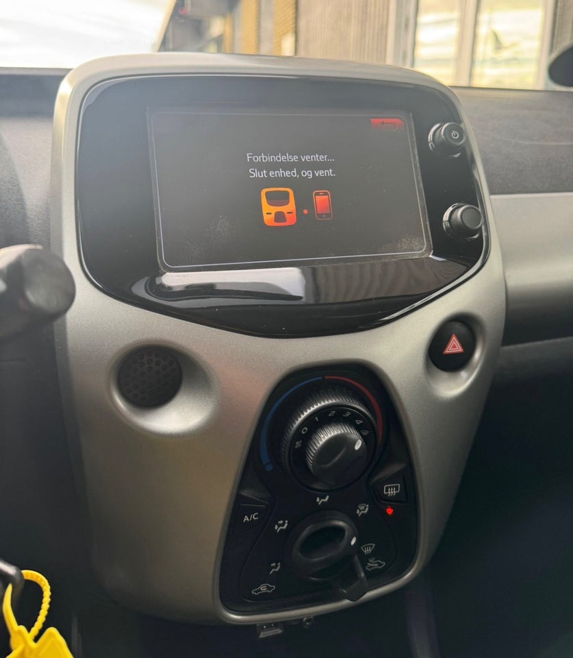 Toyota Aygo 1,0 VVT-i x-black 5d