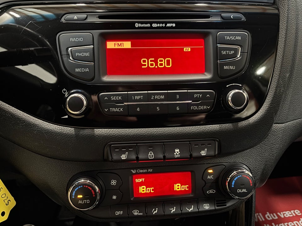 Kia Ceed 1,6 GDi Premium 5d