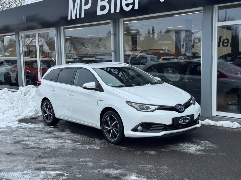 Toyota Auris 1,8 Hybrid H2 Comfort Touring Sports CVT 5d