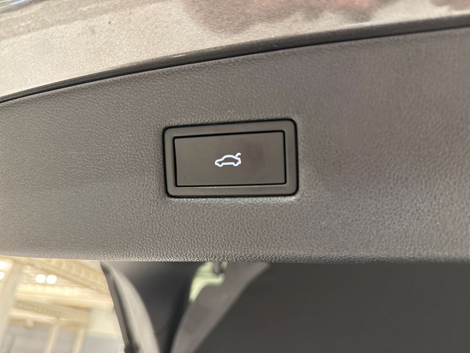 Ford Capri 77 Select Extended Range 5d