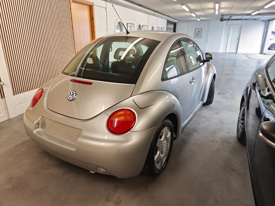 VW New Beetle 2,0 Highline 2d