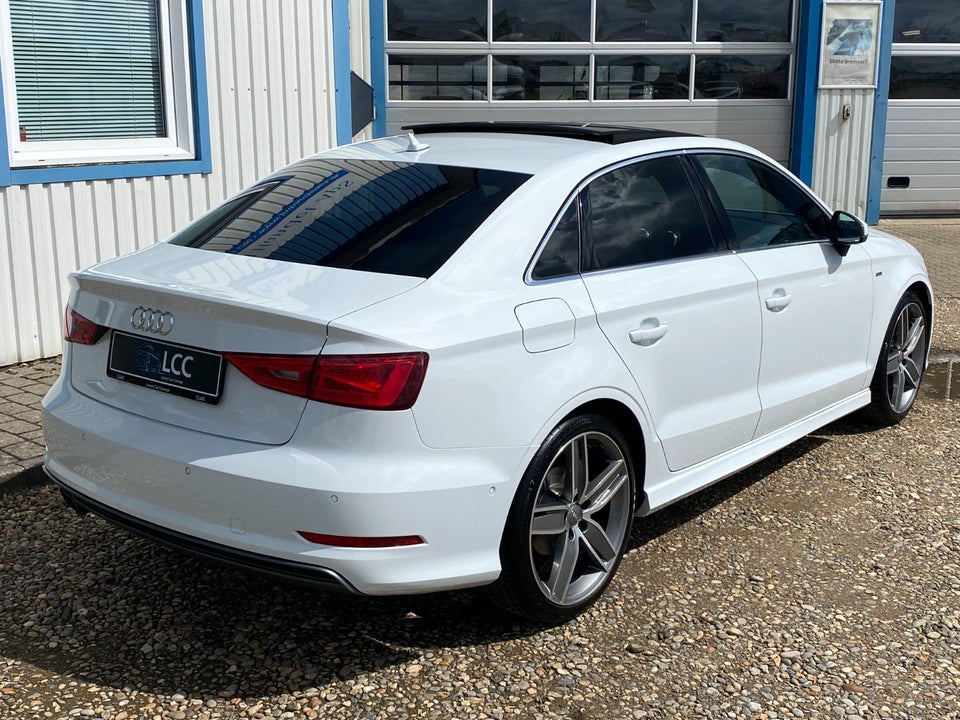 Audi A3 2,0 TDi 150 S-line 4d