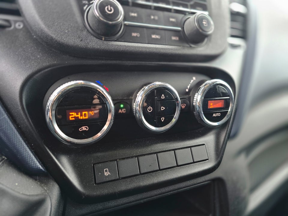 Iveco Daily 3,0 35S18 Alukasse m/lift AG8