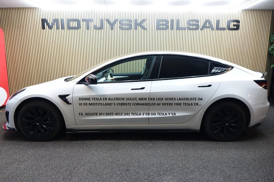 Tesla Model 3 Standard Range+ RWD 4d