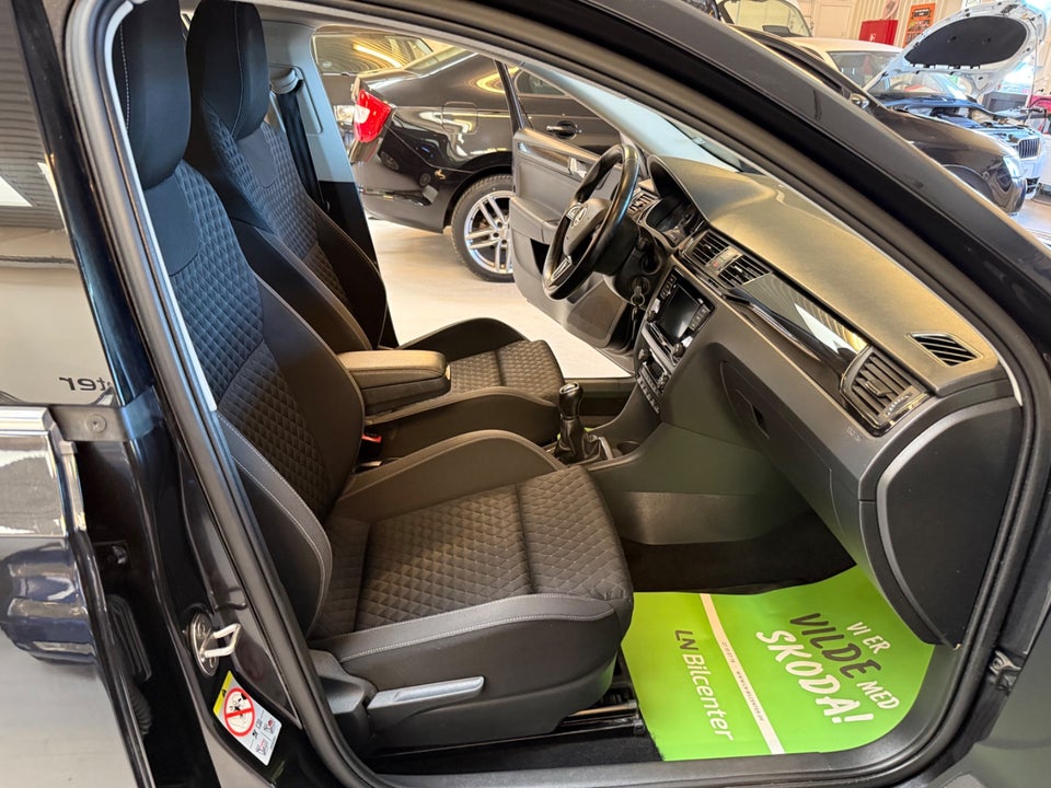 Skoda Rapid 1,0 TSi 95 Ambition Spaceback 5d