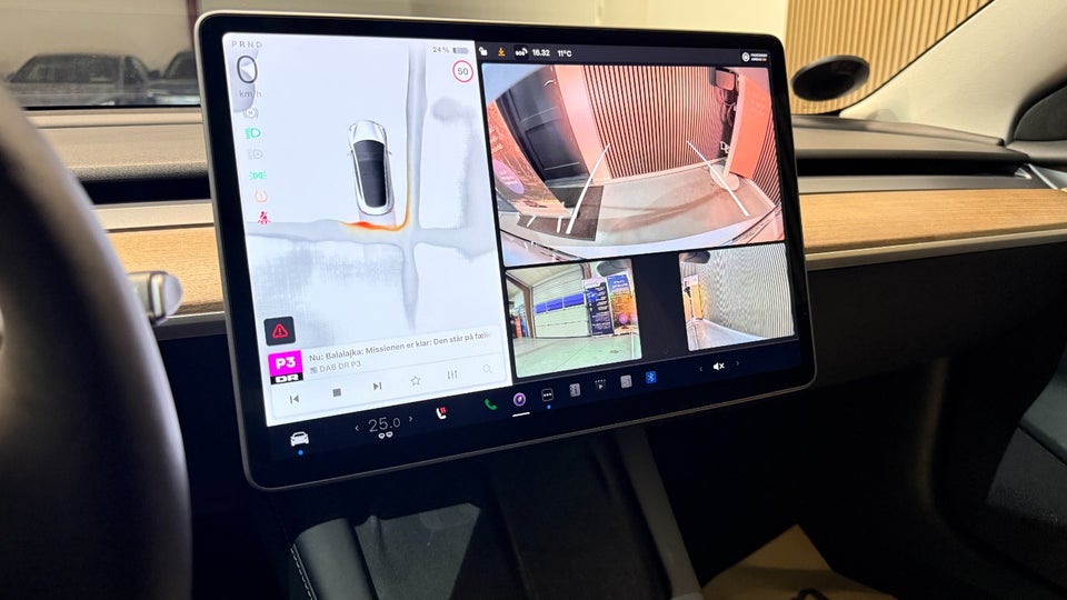 Tesla Model 3 Long Range AWD 4d