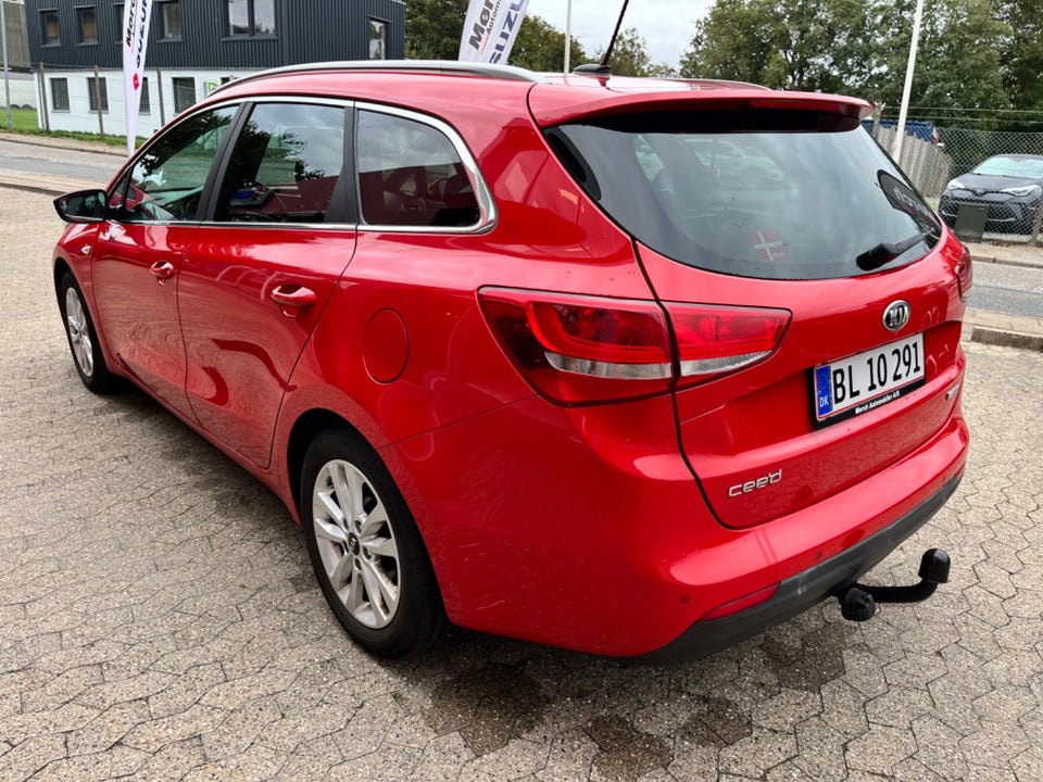 Kia Ceed 1,6 CRDi 136 Attraction SW 5d