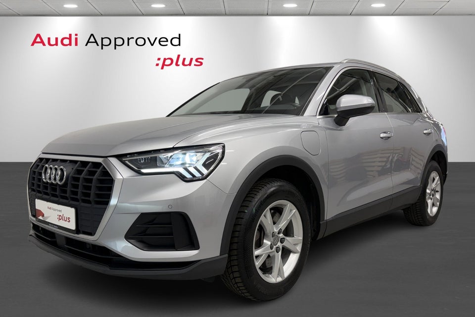 Audi Q3 45 TFSi e Attitude plus S-tr. 5d