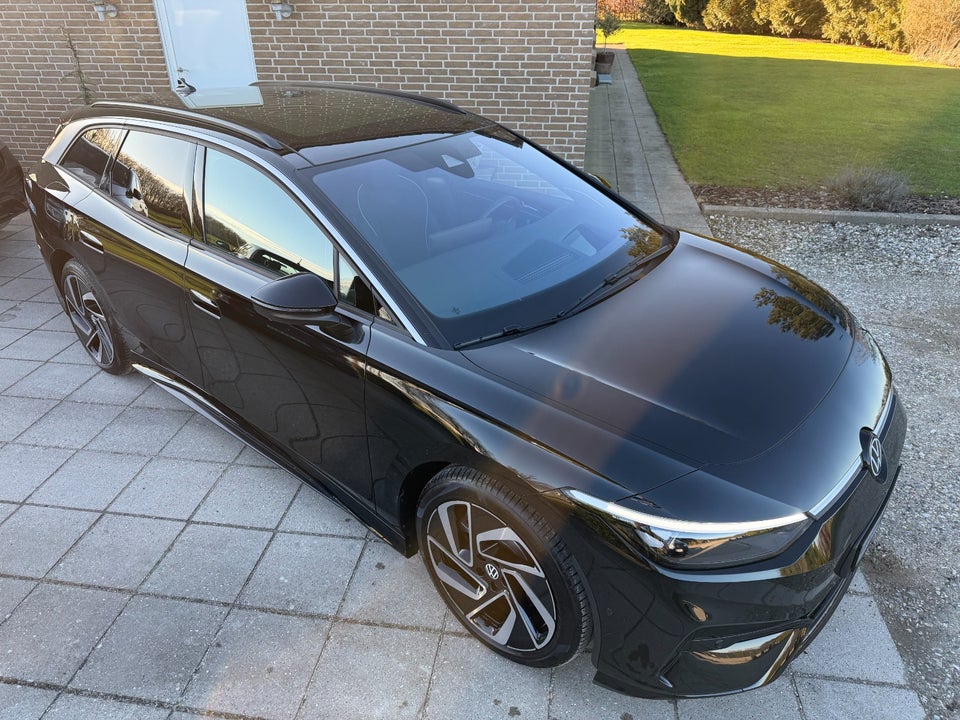 VW ID.7 77 Style+ Tourer 5d