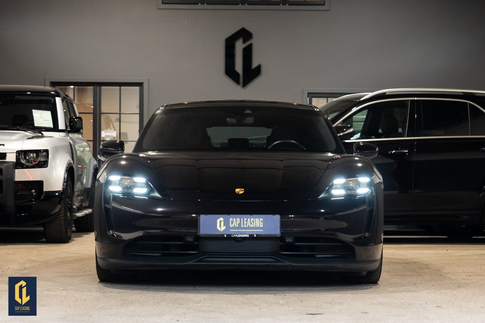Porsche Taycan 4S Performance+ 4d