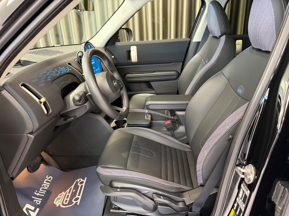 MINI Countryman SE Classic Trim M+ ALL4 5d