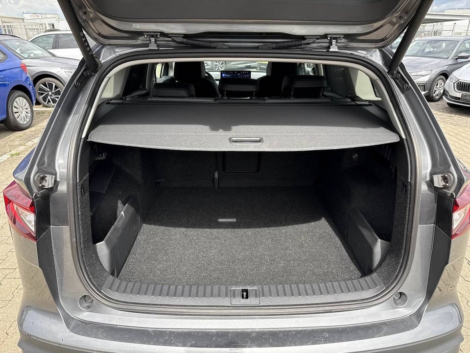 Skoda Enyaq 85 iV Plus Loft 5d