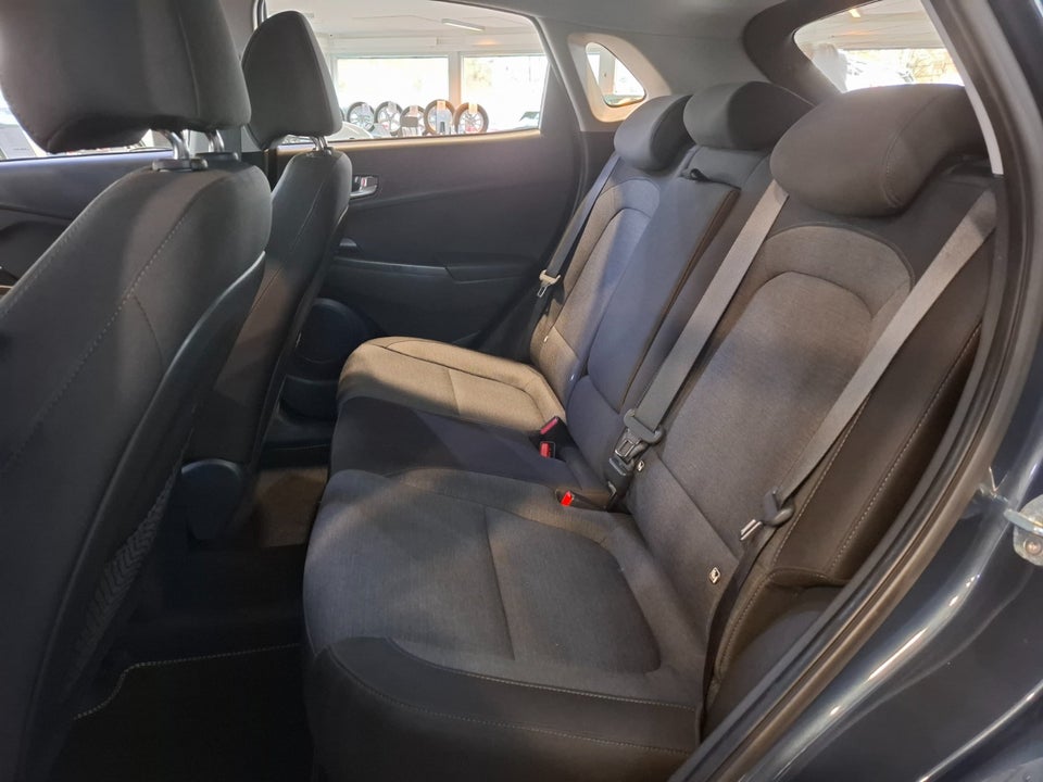 Hyundai Kona 39 EV Select 5d