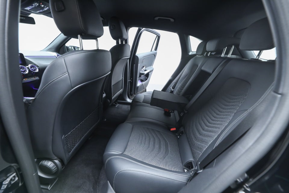 Mercedes EQA350 Progressive Advance Plus 4Matic 5d