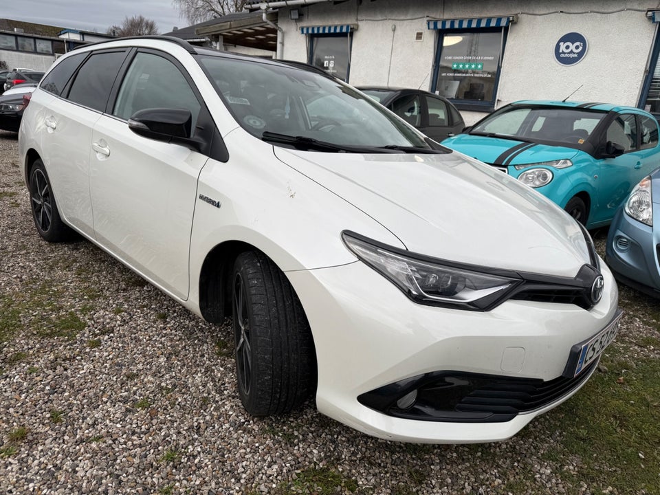 Toyota Auris 1,8 Hybrid Premium Touring Sports CVT 5d