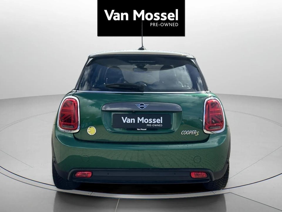 MINI Cooper SE Classic Trim 3d