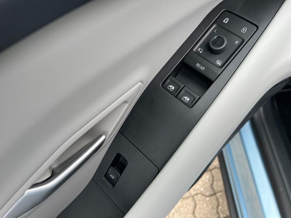 Ford Explorer 82 Select Extended Range 5d