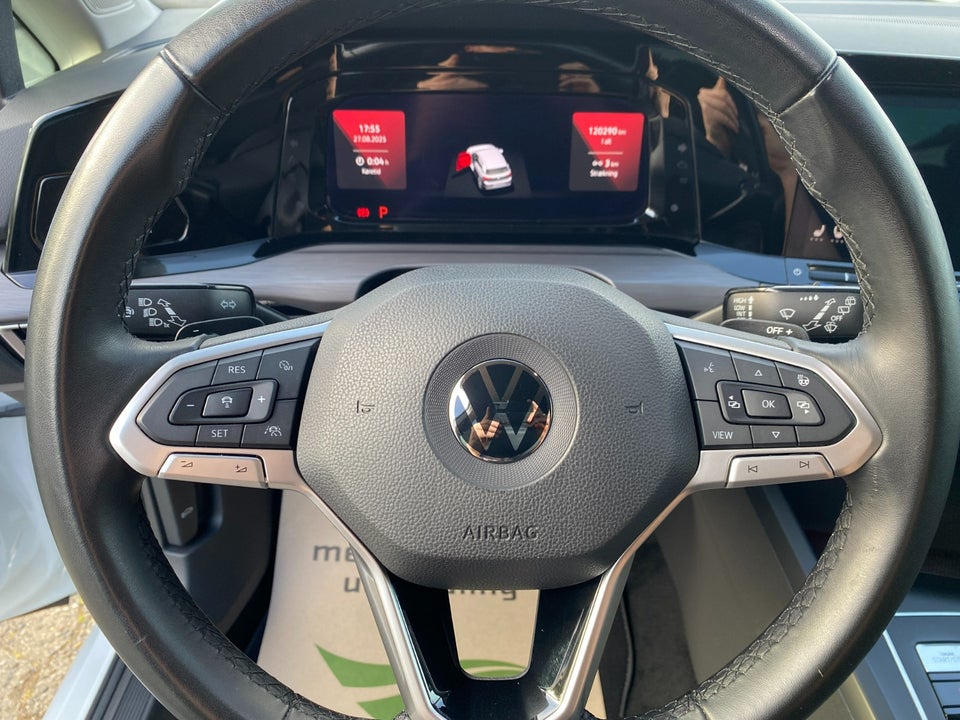 VW Golf VIII 2,0 TDi 150 Style DSG 5d