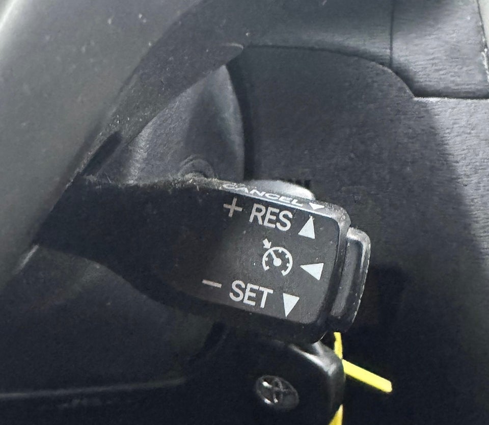 Toyota Avensis 1,8 VVT-i T2 stc. 5d